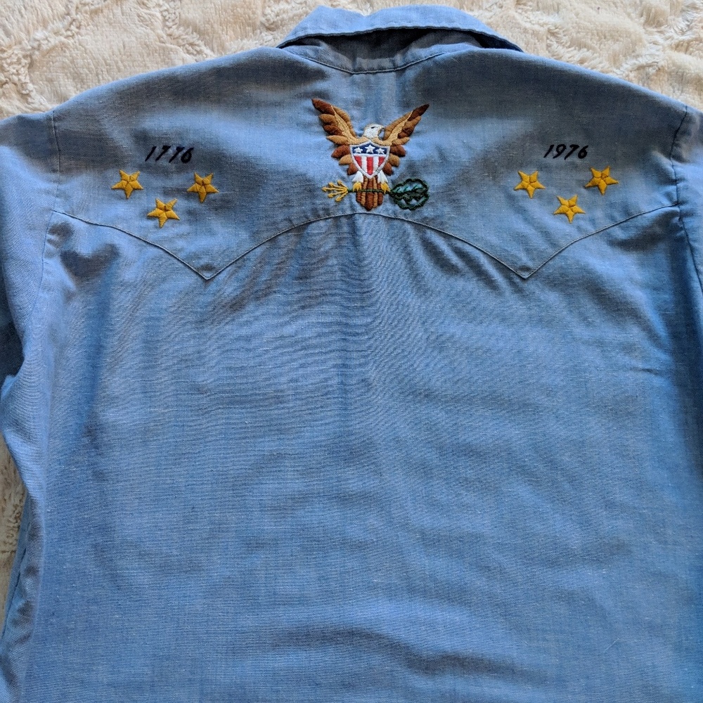 Vintage levis button up. Embroidered. Bicentennial - Picture 2 of 6